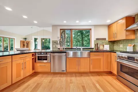 Kitchen - 41 Taylor Rd, Acton, MA 01720 photo 3 of 4