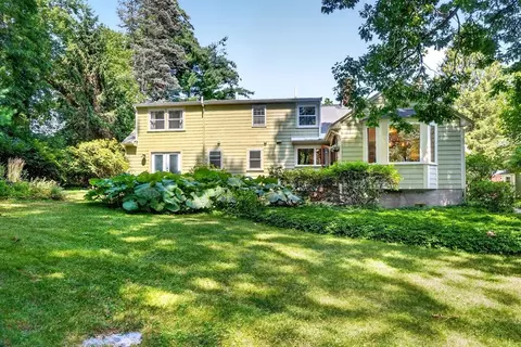 Exterior - 41 Taylor Rd, Acton, MA 01720 photo 5 of 11