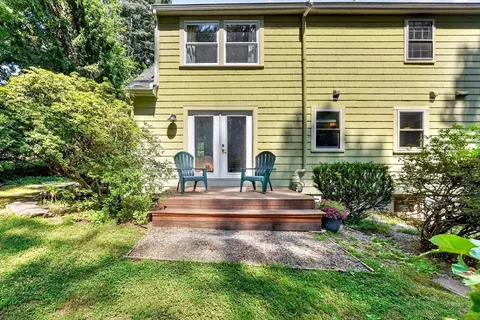 Exterior - 41 Taylor Rd, Acton, MA 01720 photo 4 of 11