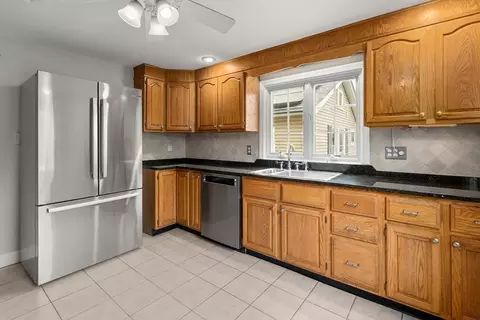 30 Rosedale Ave, Everett, MA 02149 photo 16