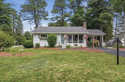 15 Thurston Pl, Fitchburg, MA 01420