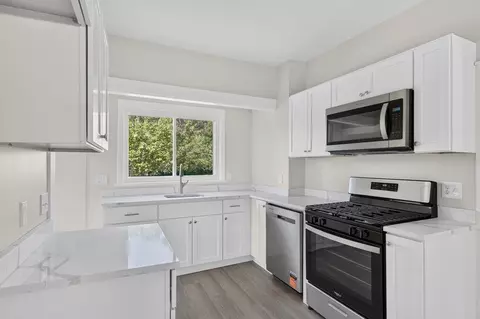 71 Great Neck Rd, Wareham, MA 02571 photo 4