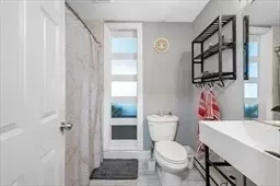 Bath - 18 Fairview Ave, Ashburnham, MA 01430 photo 1 of 1