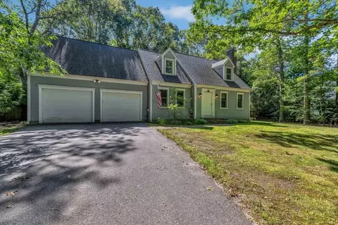 45 Easterly Dr, Sandwich, MA 02537 photo 2