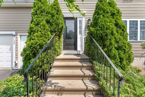 152 Harding St, Fall River, MA 02720 photo 5