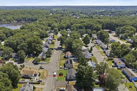 33 Bartlett Rd, Randolph, MA 02368 photo 34