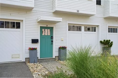 10 Berkley Rd # B, Hull, MA 02045