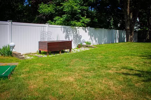 Exterior - 23 Roberta Rd, Blackstone, MA 01504 photo 3 of 8