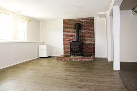 Living - 23 Roberta Rd, Blackstone, MA 01504 photo 3 of 3