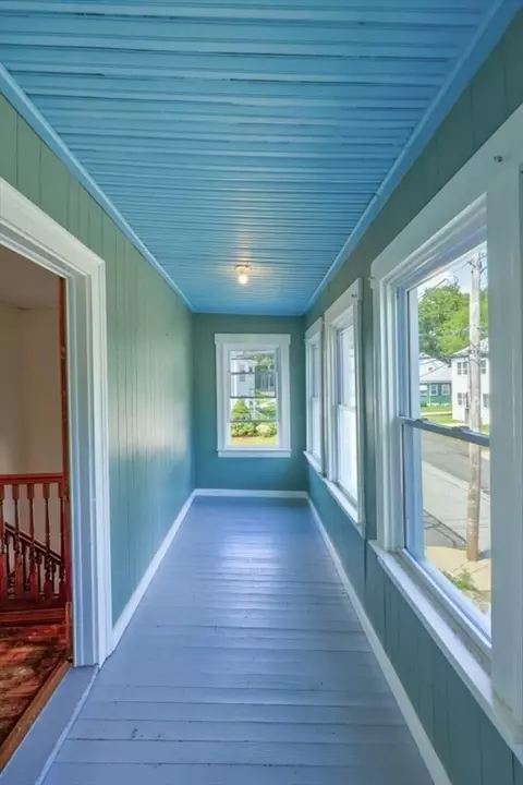 Entry Way - 21 Emerald Ave, Webster, MA 01570 photo 3 of 5