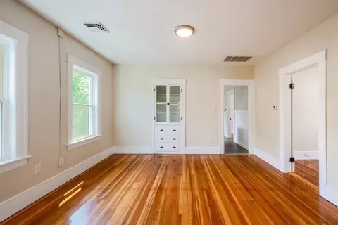 Living - 21 Emerald Ave, Webster, MA 01570 photo 5 of 6