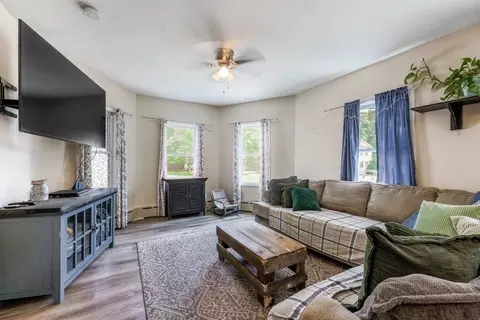 Living - 21 Emerald Ave, Webster, MA 01570 photo 2 of 6