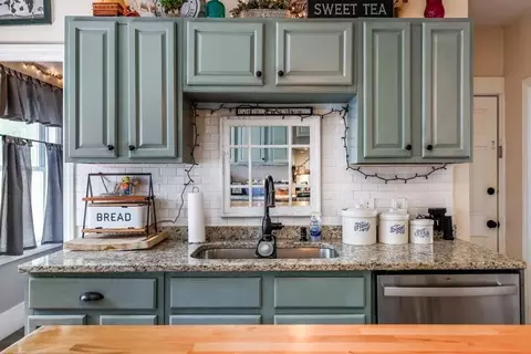 Kitchen - 21 Emerald Ave, Webster, MA 01570 photo 2 of 4