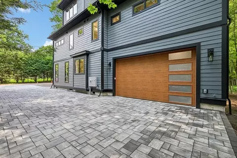 Exterior - 37 Moseley, Needham, MA 02492 photo 8 of 12