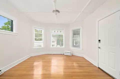 Living - 51-53 Leyfred Ter, Springfield, MA 01108 photo 5 of 5