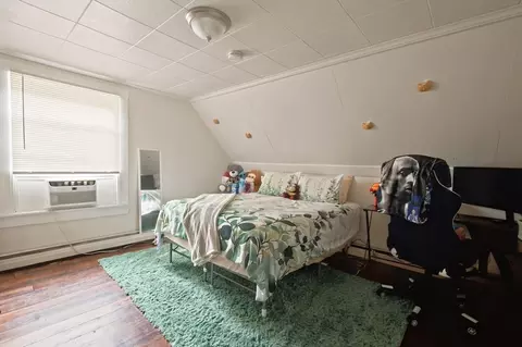 Bedroom - 51-53 Leyfred Ter, Springfield, MA 01108 photo 5 of 10
