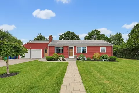 11 Vernon Pl, Seekonk, MA 02771