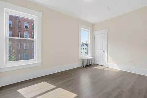 230 Pleasant St, Worcester, MA 01609 photo 14