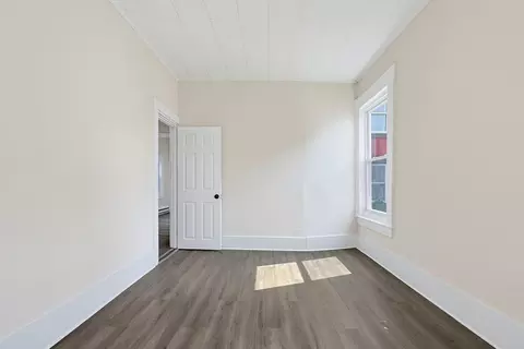 230 Pleasant St, Worcester, MA 01609 photo 15