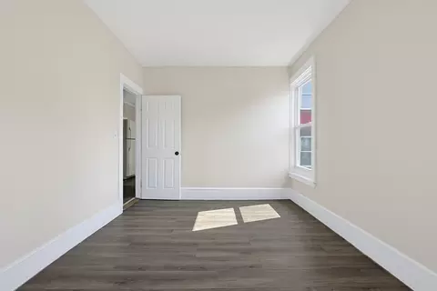 230 Pleasant St, Worcester, MA 01609 photo 27