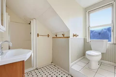 230 Pleasant St, Worcester, MA 01609 photo 40