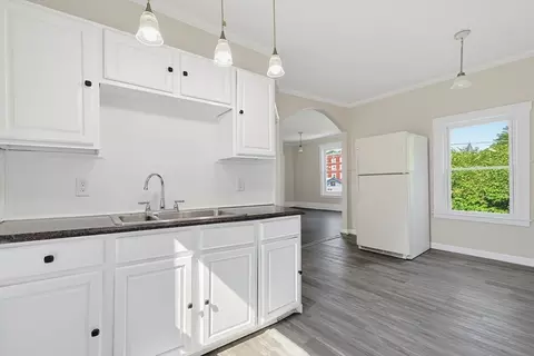 230 Pleasant St, Worcester, MA 01609 photo 31