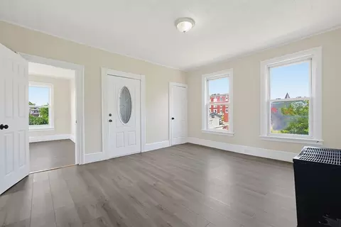 230 Pleasant St, Worcester, MA 01609 photo 21