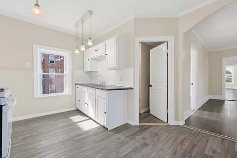 230 Pleasant St, Worcester, MA 01609 photo 32