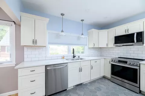 Kitchen - 38 Eagle St, Ware, MA 01082 photo 2 of 3