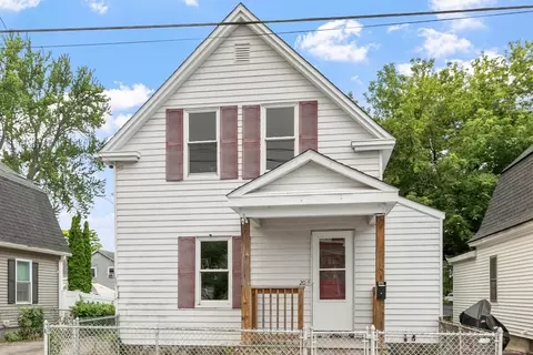 20 Carolyn St, Lowell, MA 01850