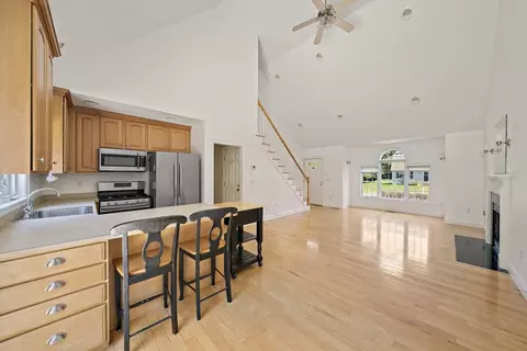 Living - 70 Papermill Rd #70, Wareham, MA 02576 photo 2 of 6