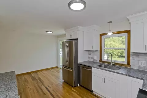Kitchen - 11 Mountainview St, Chicopee, MA 01020 photo 3 of 4