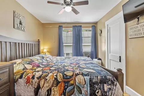 Bedroom - 27 Cedar St, Gardner, MA 01440 photo 7 of 8