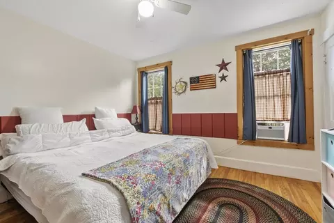 Bedroom - 27 Cedar St, Gardner, MA 01440 photo 2 of 8