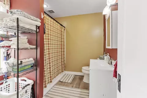 Bath - 27 Cedar St, Gardner, MA 01440 photo 2 of 2