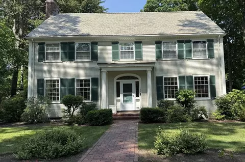 133 Arnold Rd, Newton, MA 02459