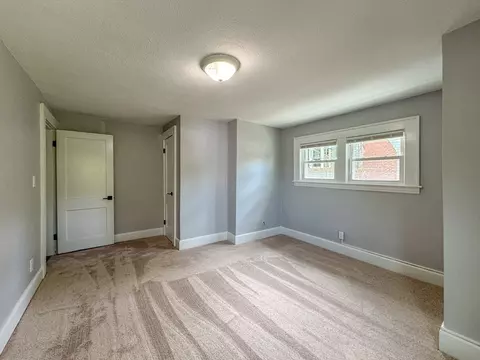 Bedroom - 185 Leyfred Ter, Springfield, MA 01108 photo 3 of 6
