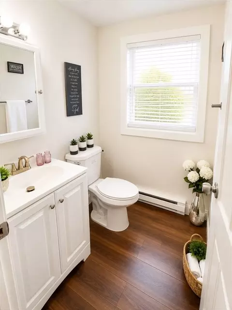 Bath - 85 Beacon Ave #1, Lawrence, MA 01843 photo 1 of 2