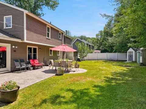 Exterior - 25 Mockingbird Ln, Maynard, MA 01754 photo 3 of 4