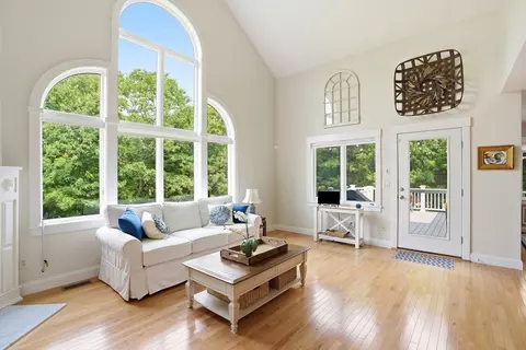 Other - 5 Hemlock Rd #5, Bourne, MA 02532 photo 1 of 7