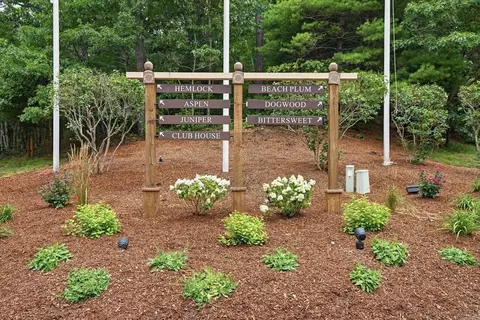 View/Area - 5 Hemlock Rd #5, Bourne, MA 02532 photo 2 of 6