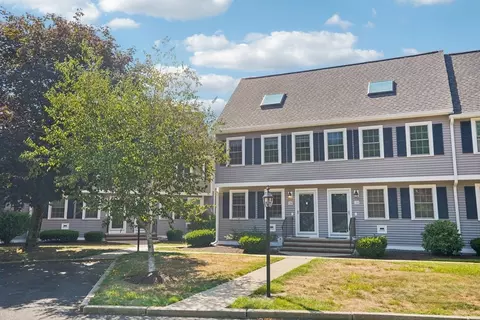 453 Turnpike St #20, Easton, MA 02375