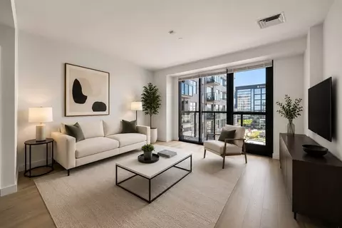 375 Canal St #716, Somerville, MA 02145