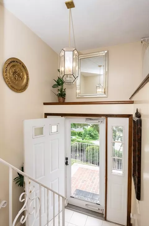 Entry Way - 8 Patrick Cir, Stoneham, MA 02180 photo 2 of 4