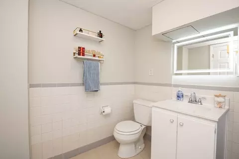 Bath - 8 Patrick Cir, Stoneham, MA 02180 photo 3 of 3