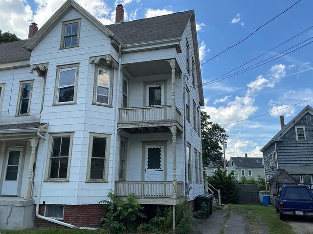 13 Pearl St, Amesbury, MA 01913