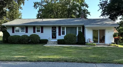 62 Pine St, South Hadley, MA 01075