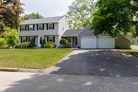 43 Saddle Dr, Bridgewater, MA 02324