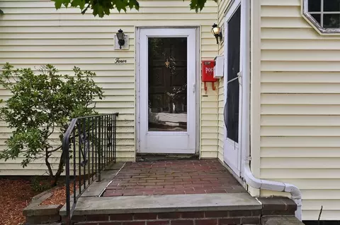 4 Winter St, Everett, MA 02149 photo 2