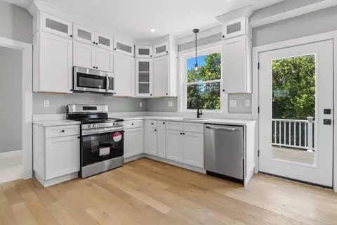 Kitchen - 16 Hillside St #1, Maynard, MA 01754 photo 3 of 3